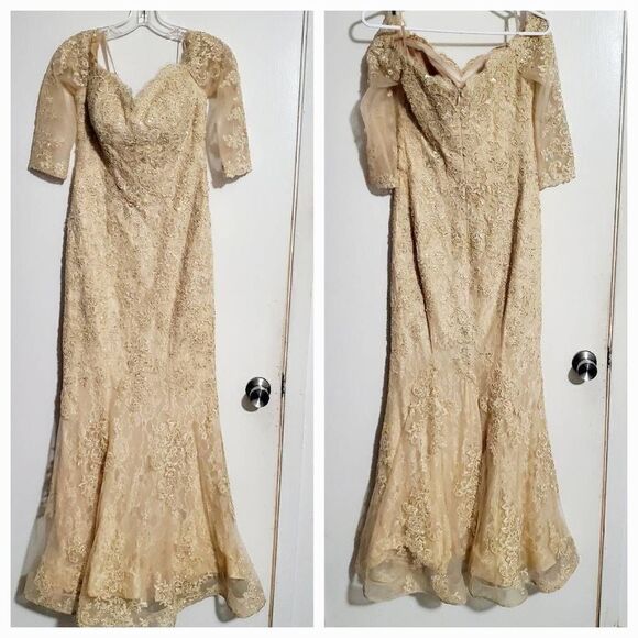 Champagne Color Wedding Gown Size XS/S Petite - Picture 3 of 12
